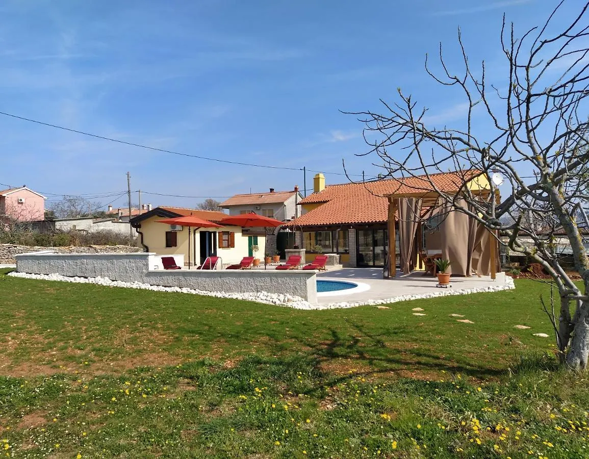 Ferienhaus/Holidayhouse Smokvica **** In Rakalj 0*,